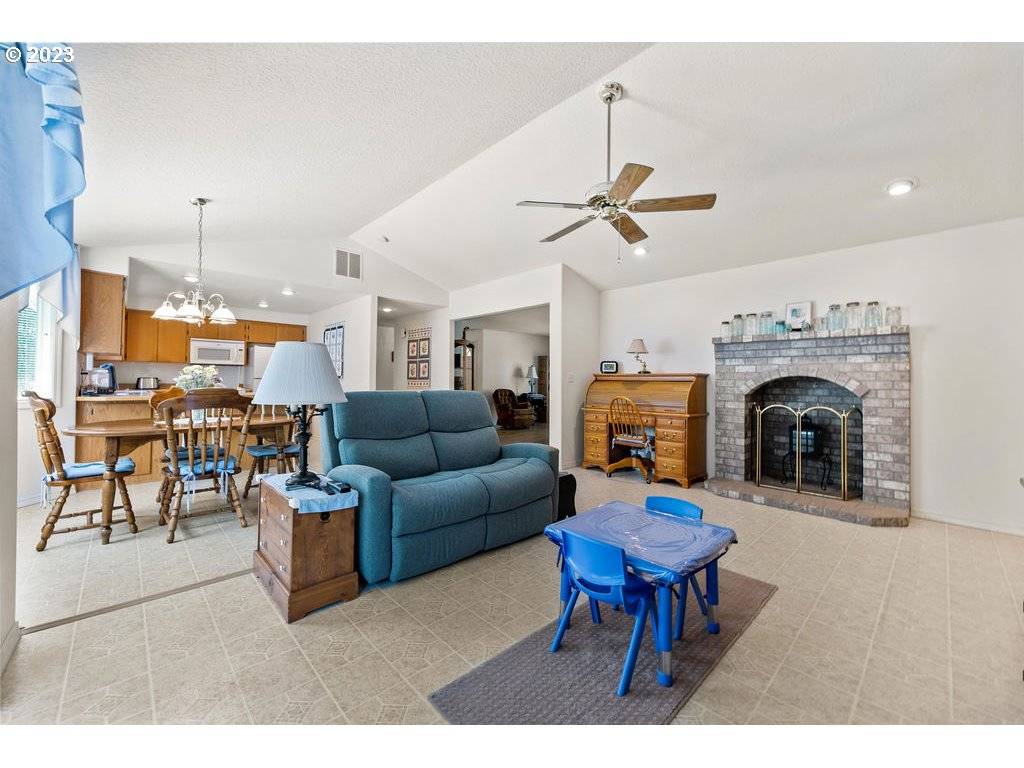 Battle Ground, WA 98604,321 NW 8TH ST