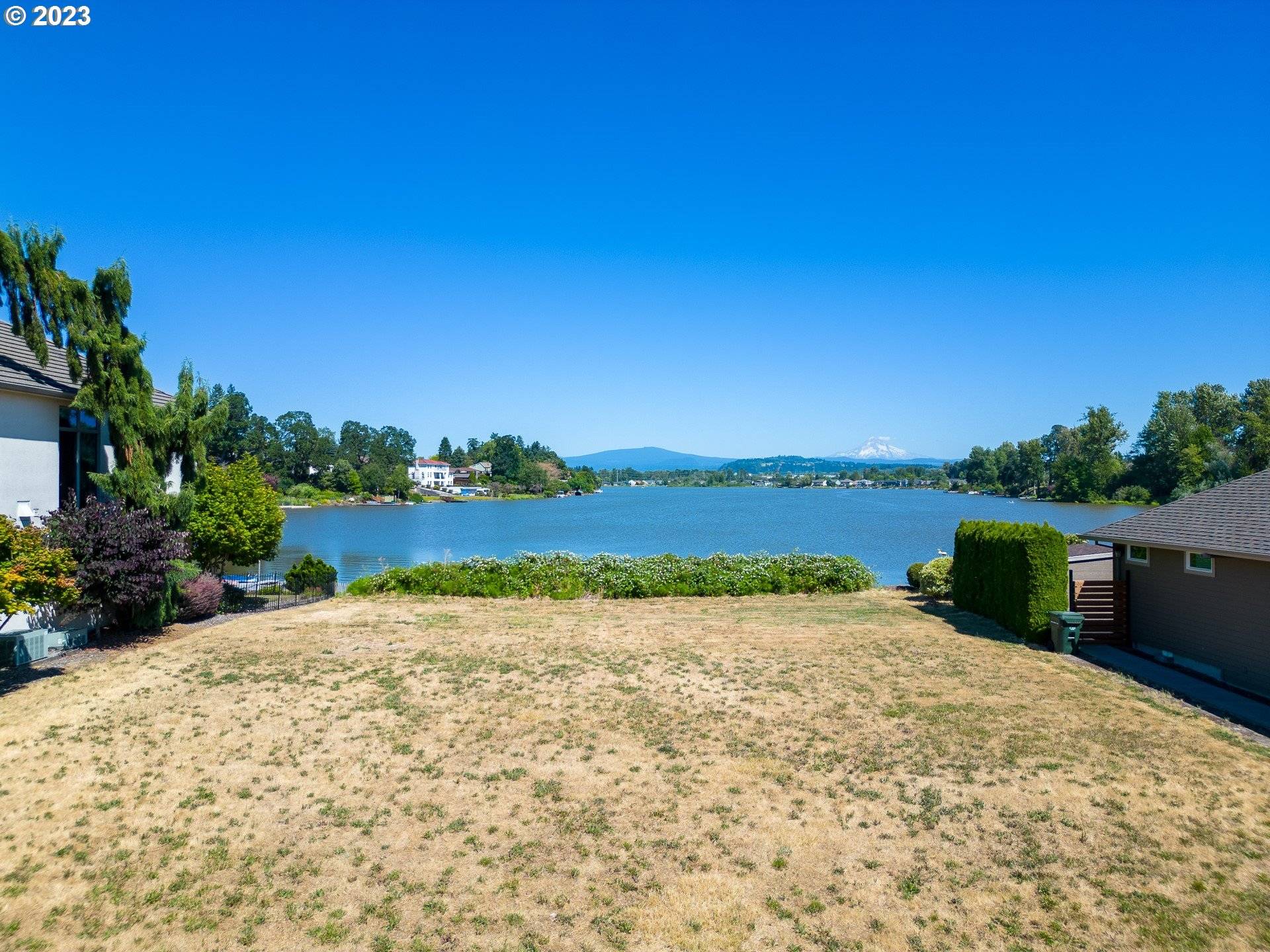 Fairview, OR 97024,4058 NE FAIRVIEW LAKE WAY