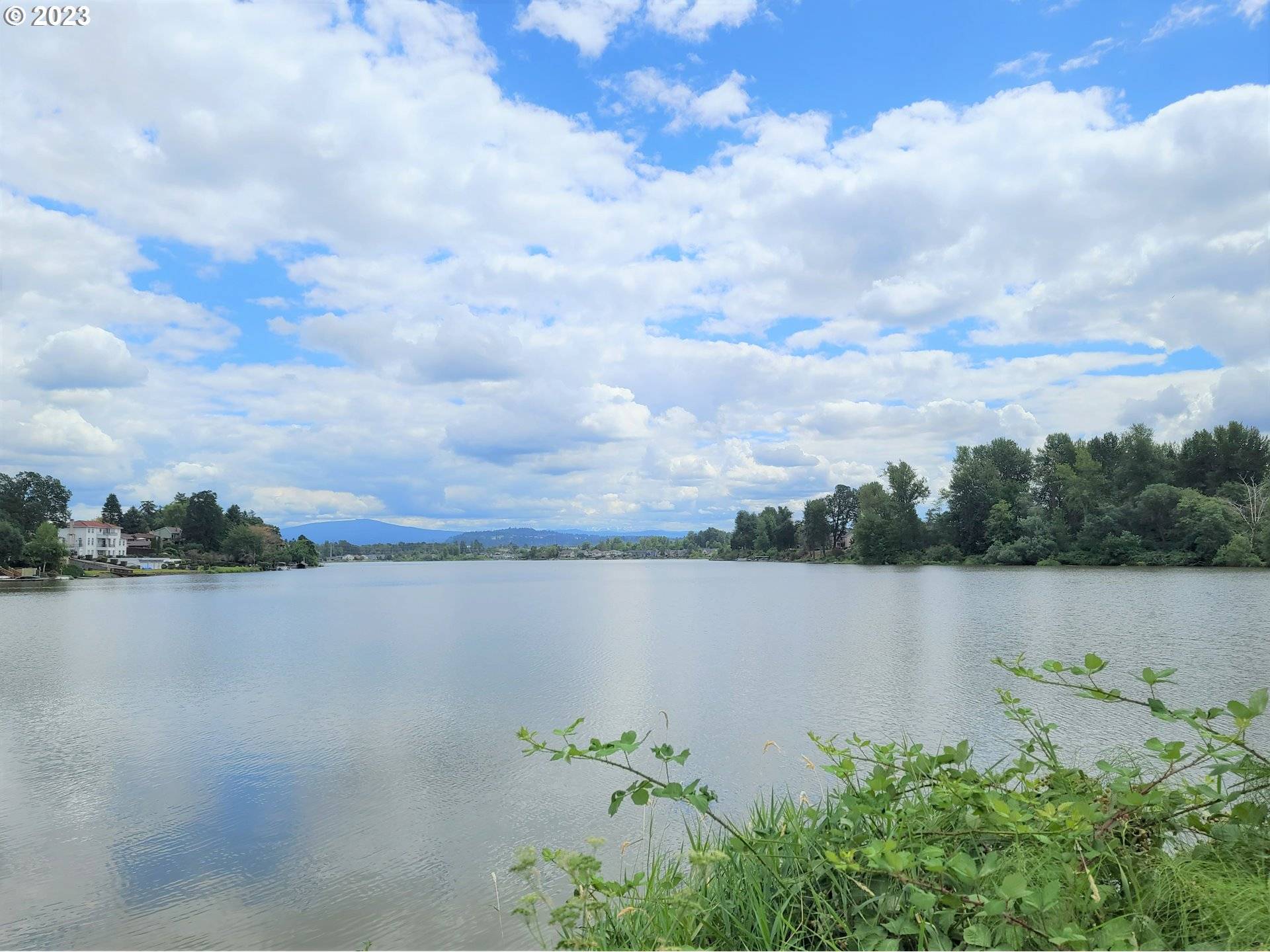 Fairview, OR 97024,4058 NE FAIRVIEW LAKE WAY