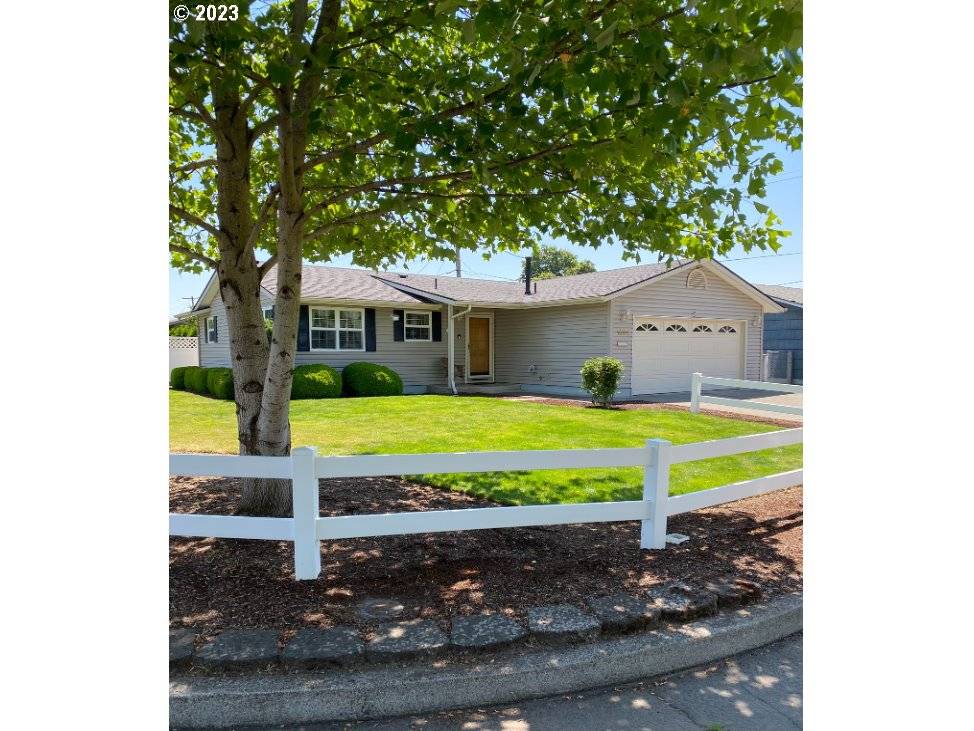 Woodburn, OR 97071,1504 UMPQUA PL