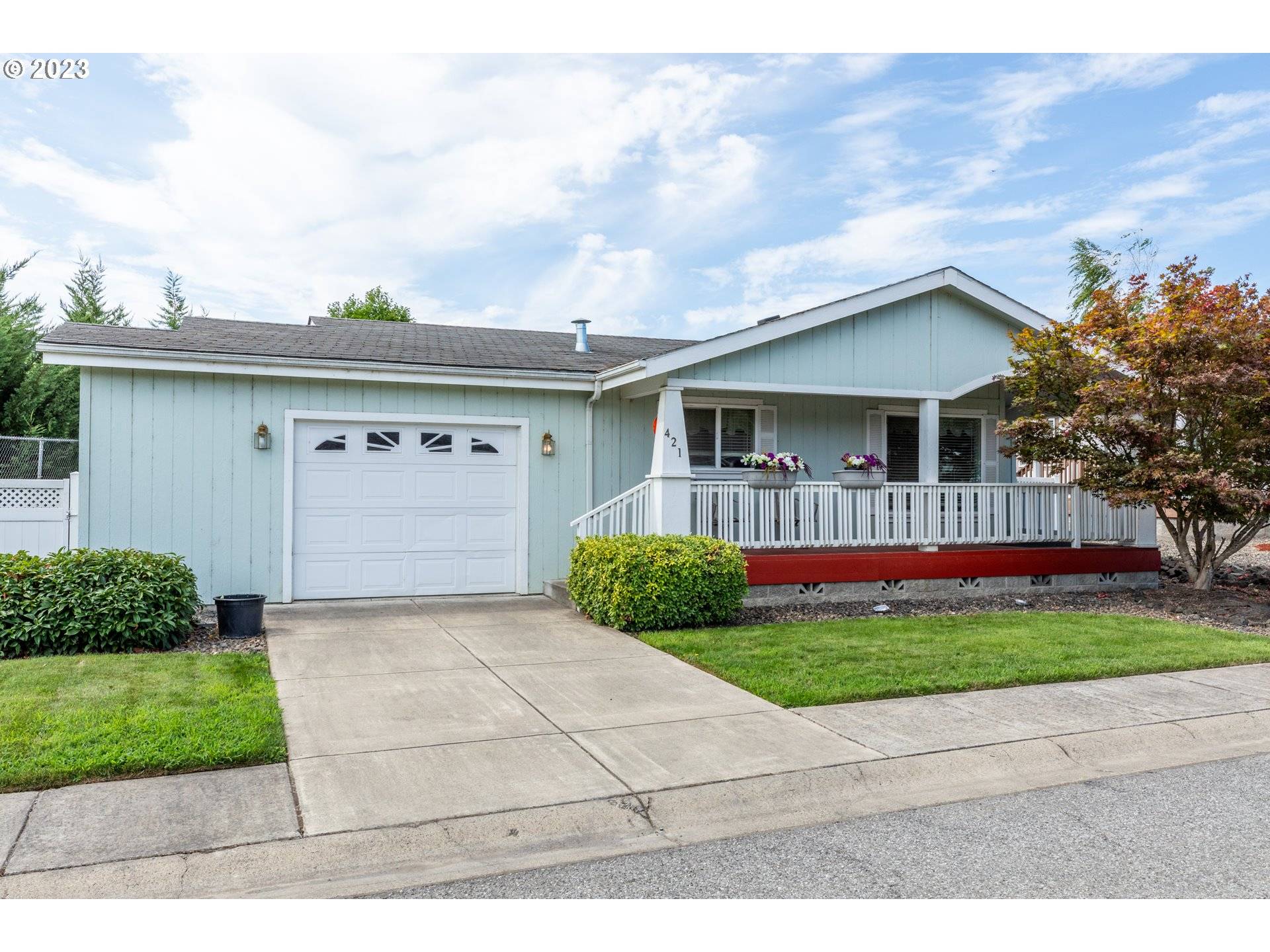 Roseburg, OR 97471,421 JACOB HALE WAY