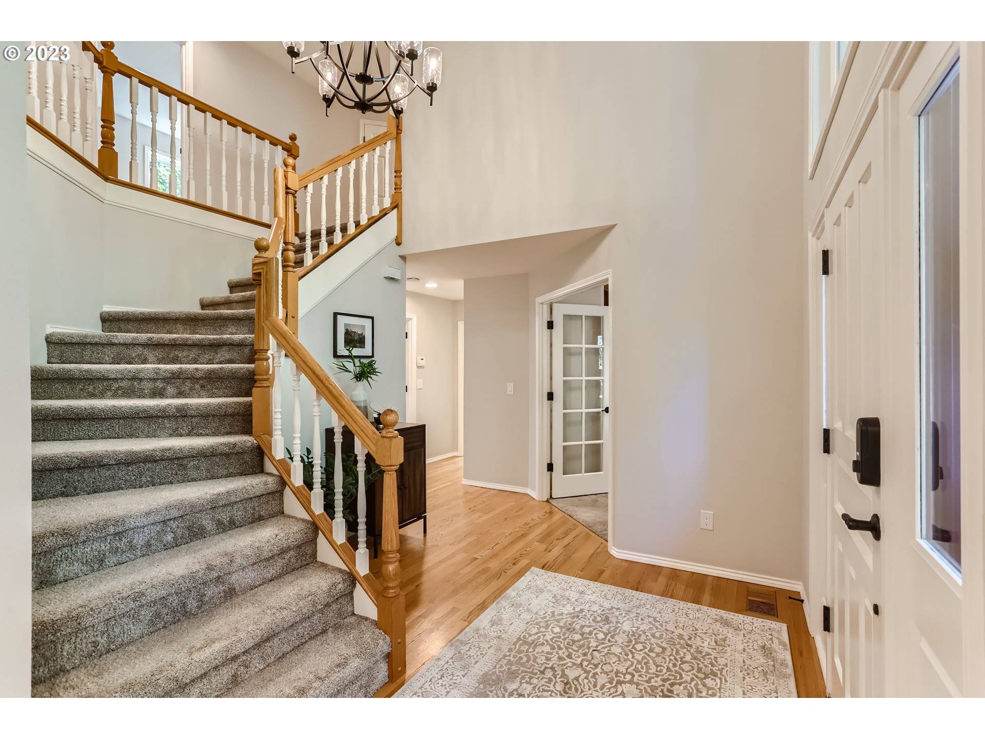 Lake Oswego, OR 97035,5382 ROYAL OAKS DR