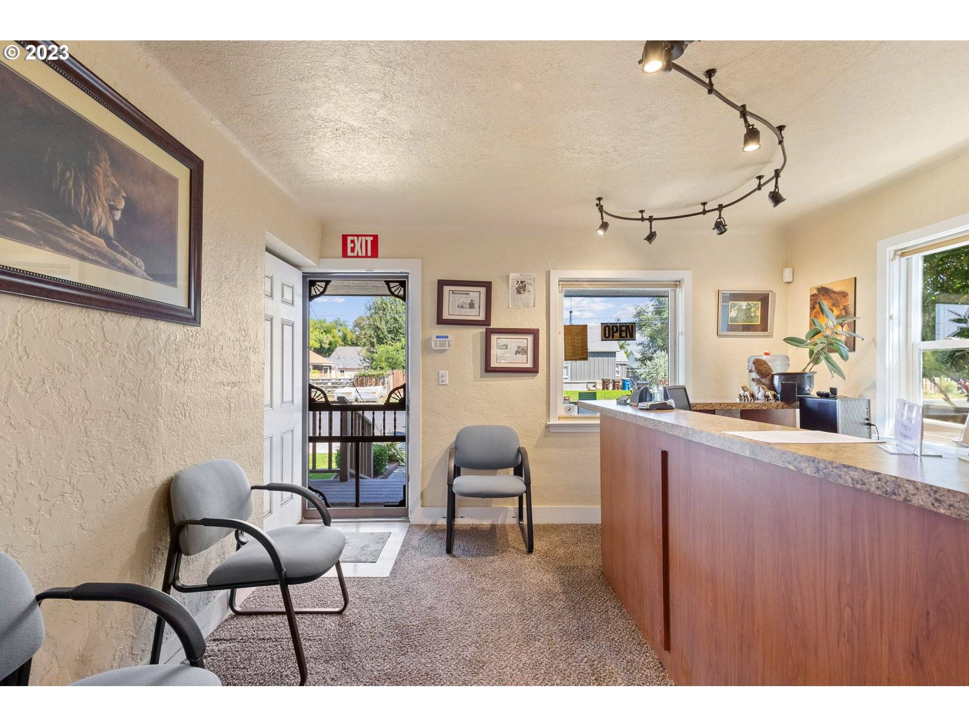 Prineville, OR 97754,266 NW 5TH ST