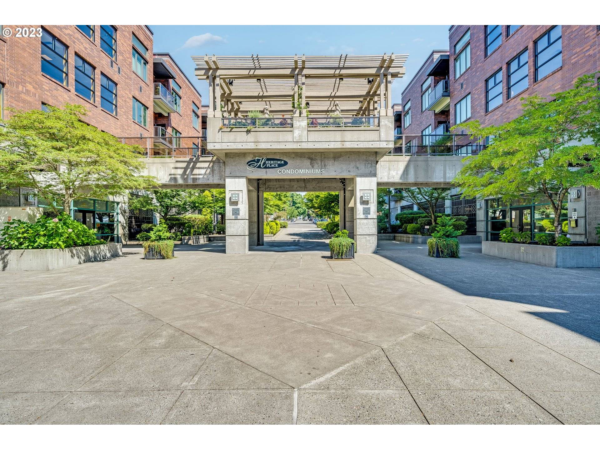 Vancouver, WA 98660,300 W 8TH ST #323