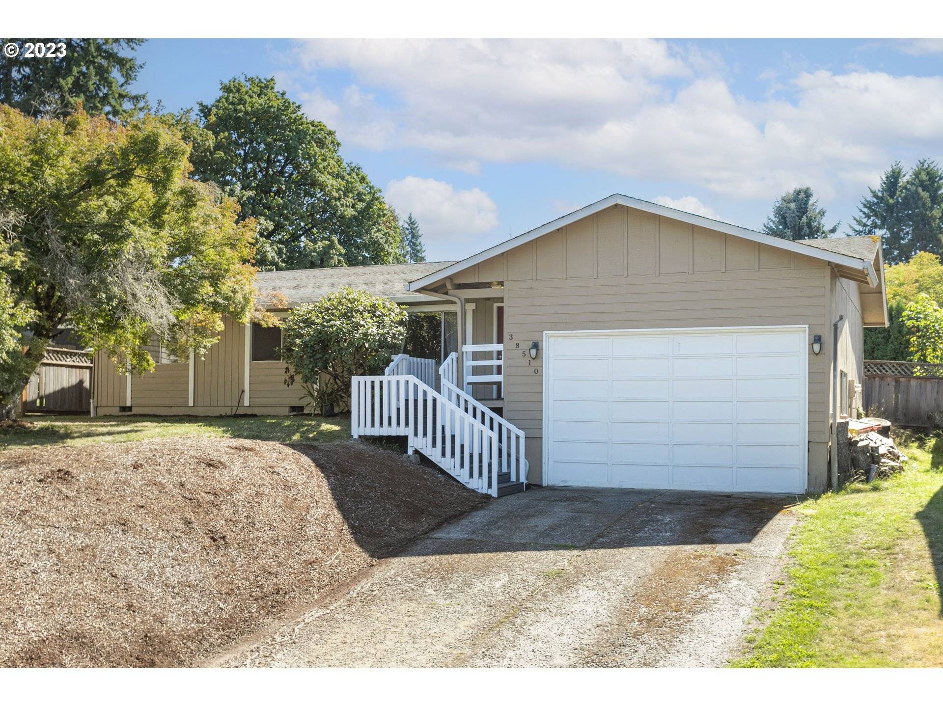 Sandy, OR 97055,38510 BICKFORD ST