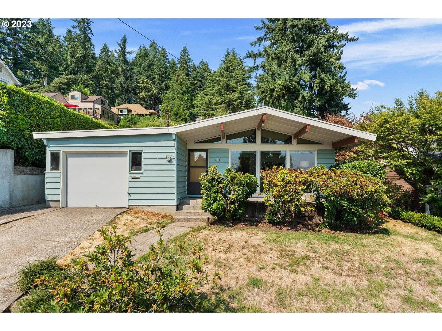 Portland, OR 97239,201 SW BANCROFT ST