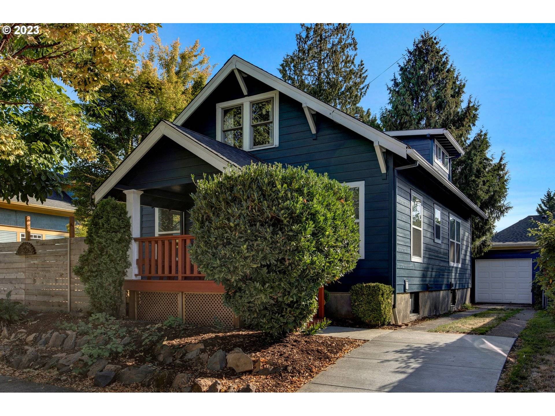 Portland, OR 97202,8426 SE 16TH AVE