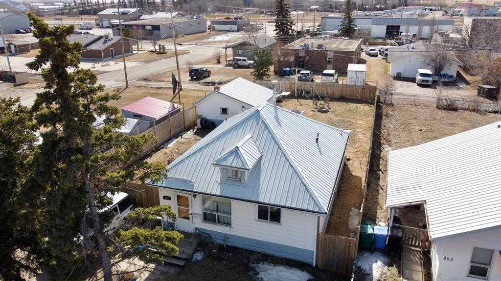 Beaverlodge, AB T0H 0C0,905 3rd AVE