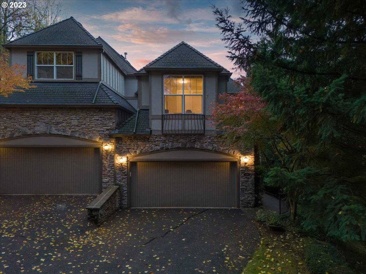 Lake Oswego, OR 97035,4690 AUBURN LN