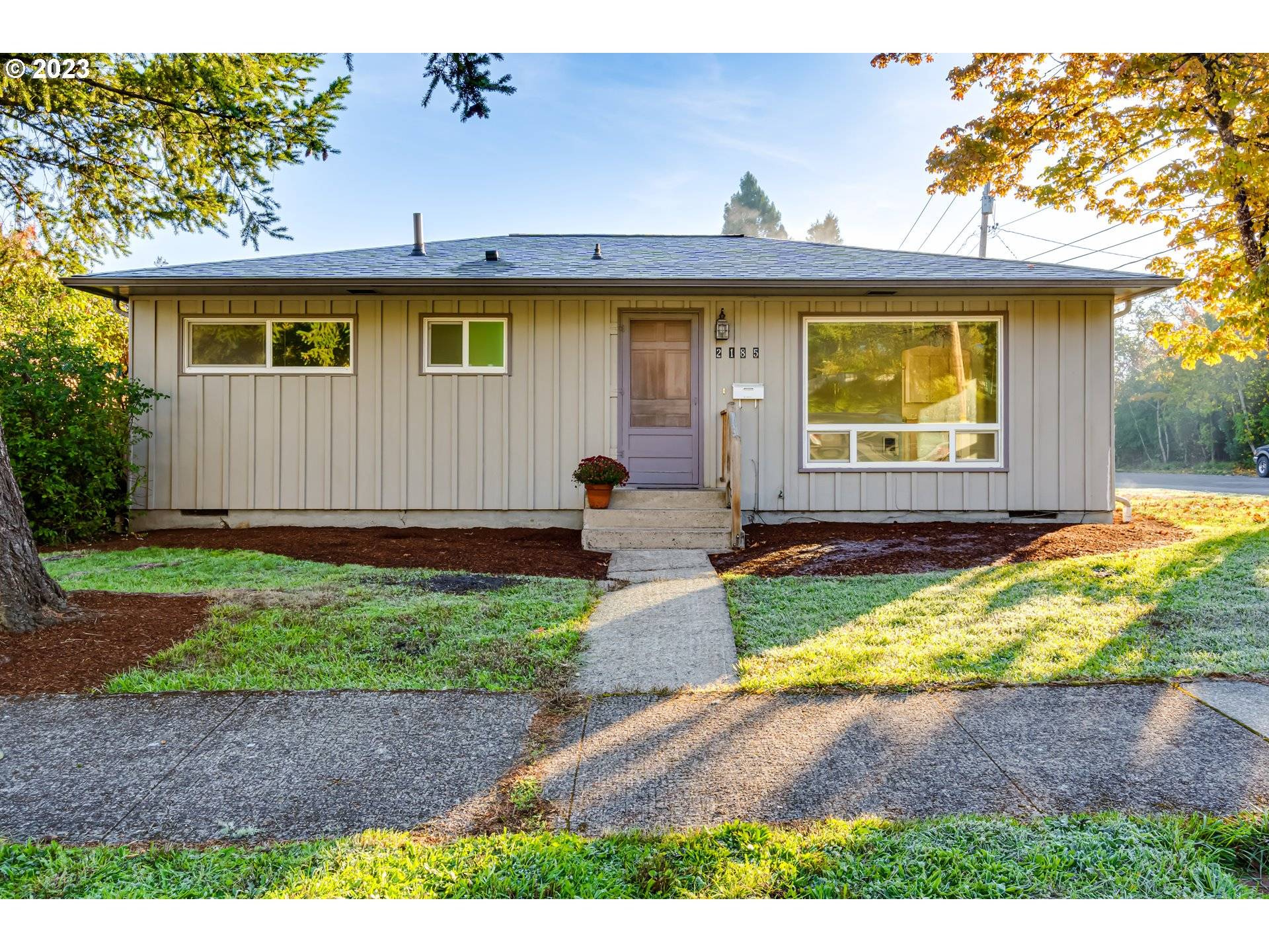 Eugene, OR 97405,2185 ORR LN