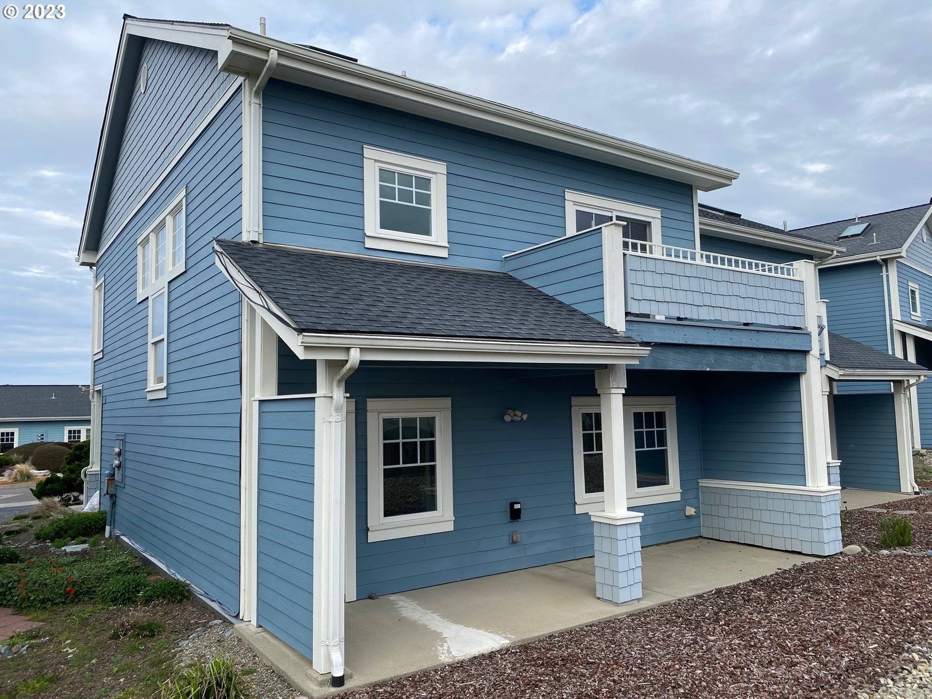 Bandon, OR 97411,1359 VILLAGE LOOP