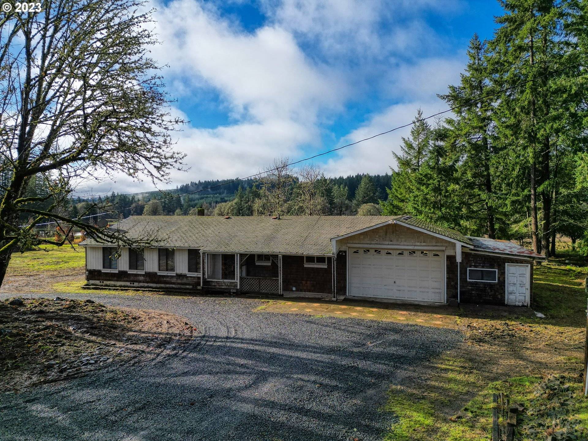 Cheshire, OR 97419,24990 HALL RD