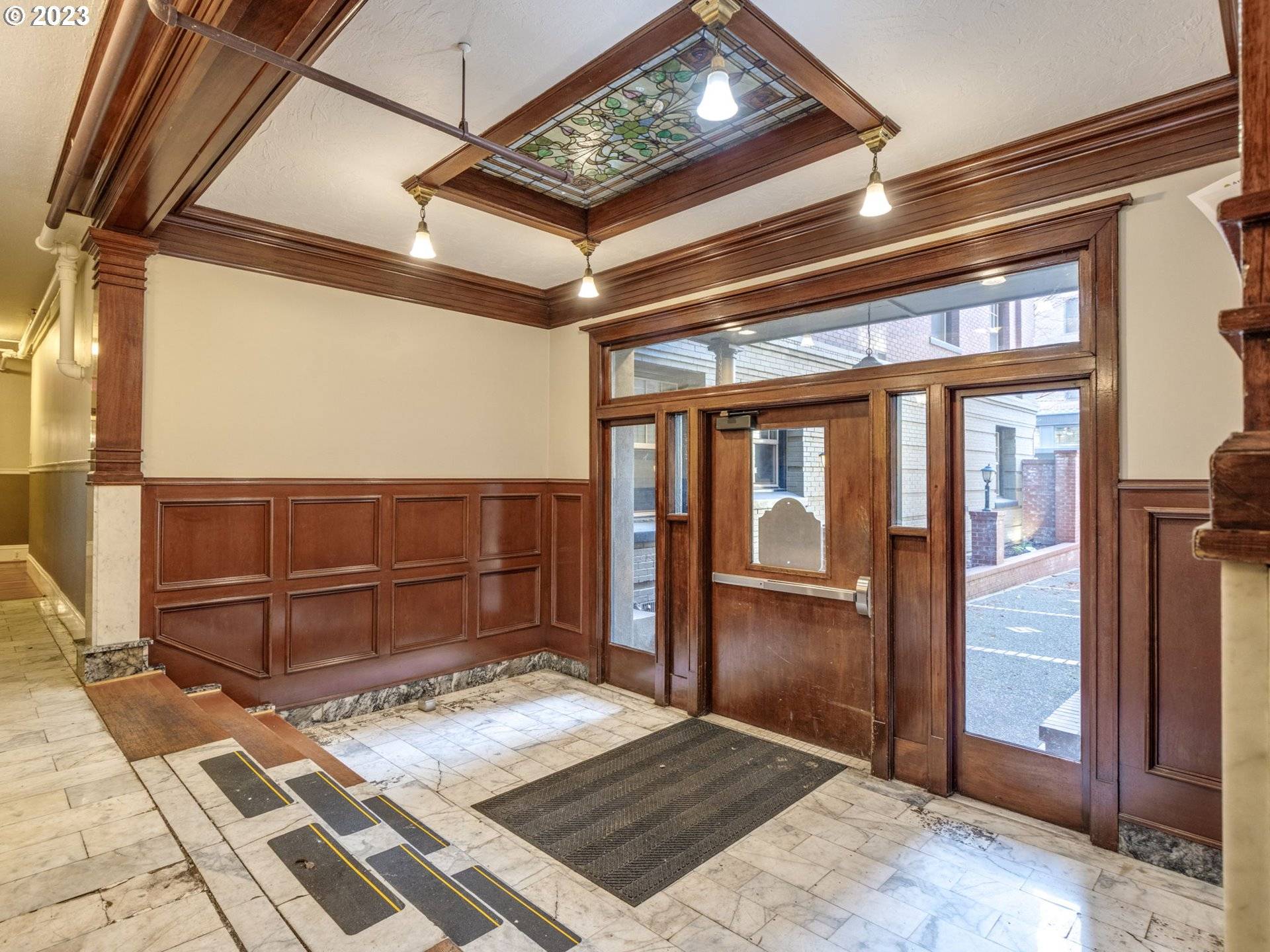 Portland, OR 97210,2109 NW IRVING ST #410