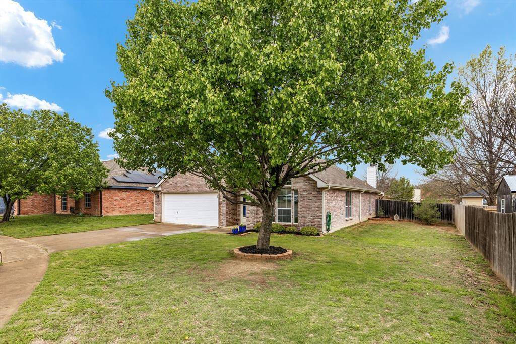 Azle, TX 76020,517 Dominick Court