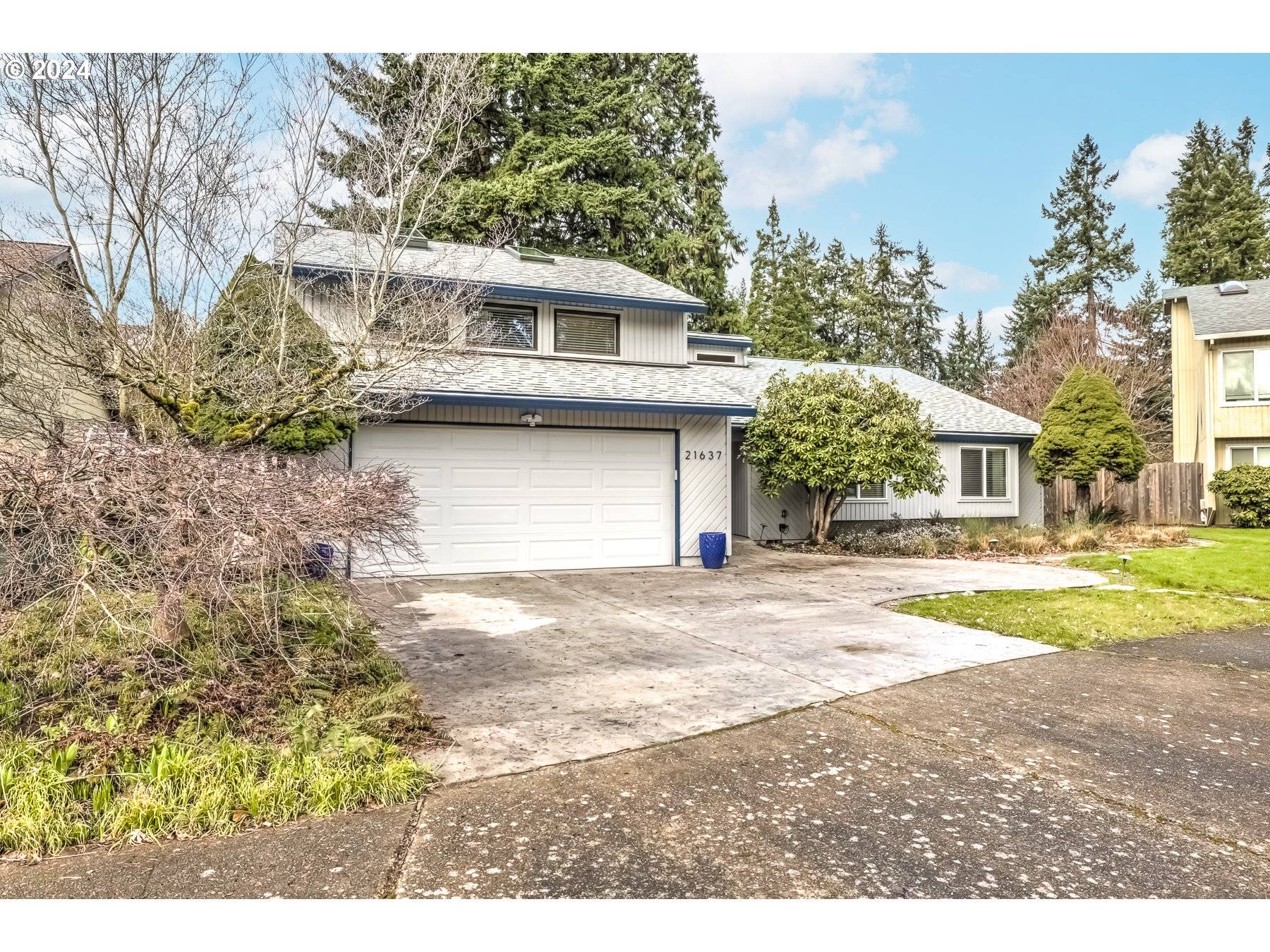 Tualatin, OR 97062,21637 SW DAKOTA CIR