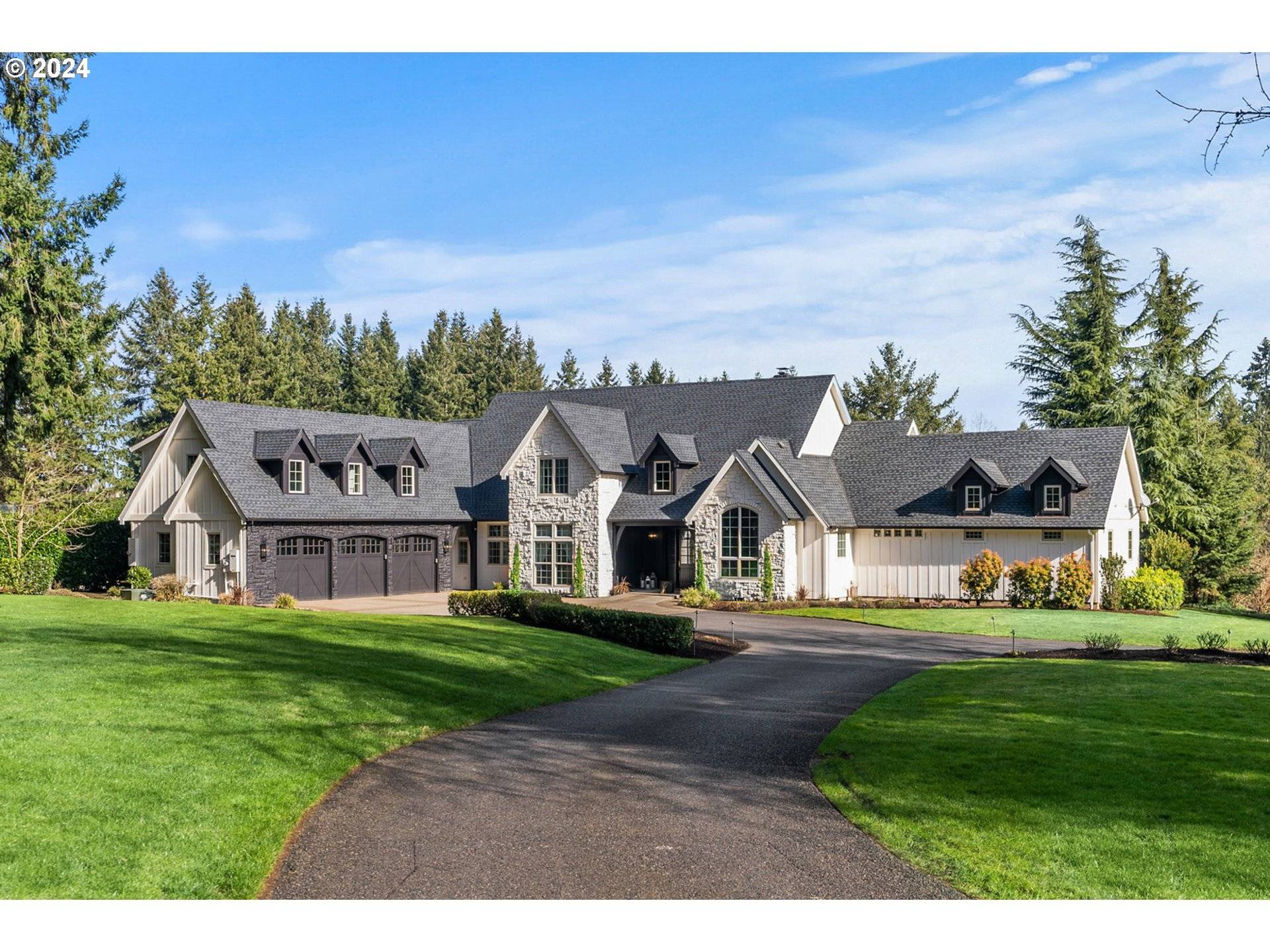 Tualatin, OR 97062,5835 SW BLACKBERRY LN