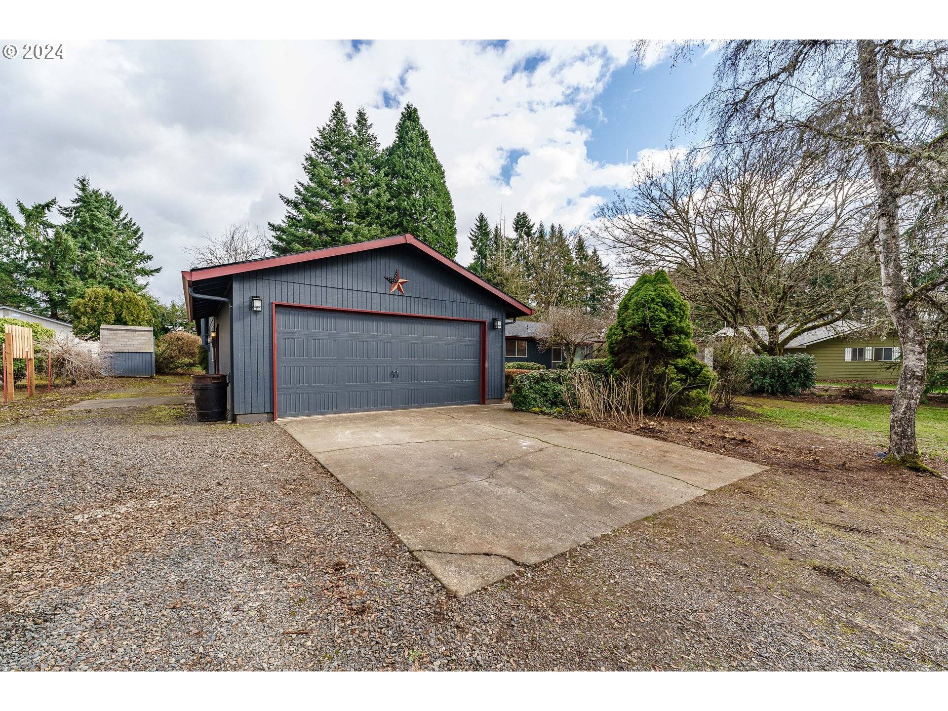 Damascus, OR 97089,14132 SE HOLLY VIEW LN