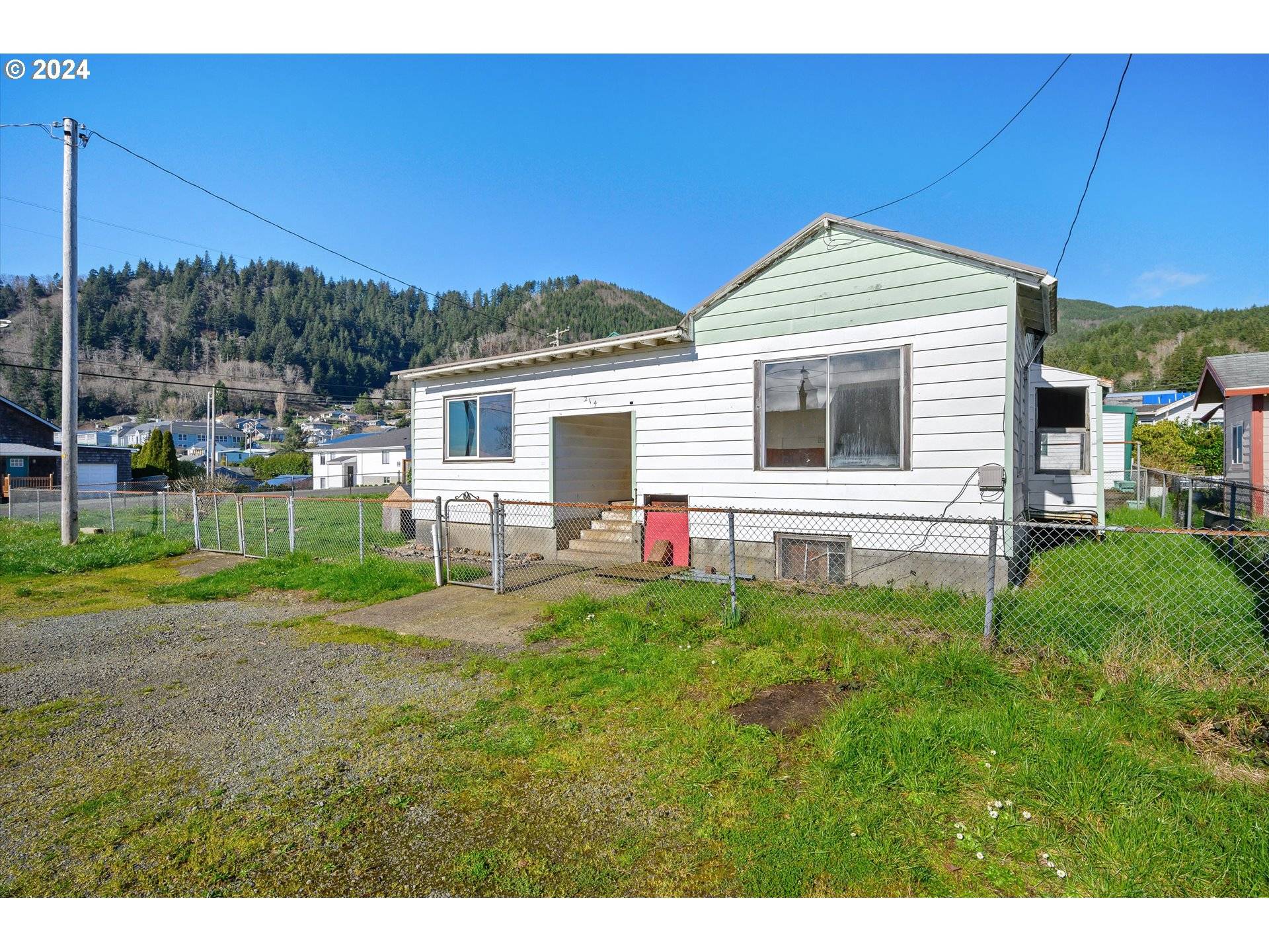 Garibaldi, OR 97118,214 BIRCH AVE