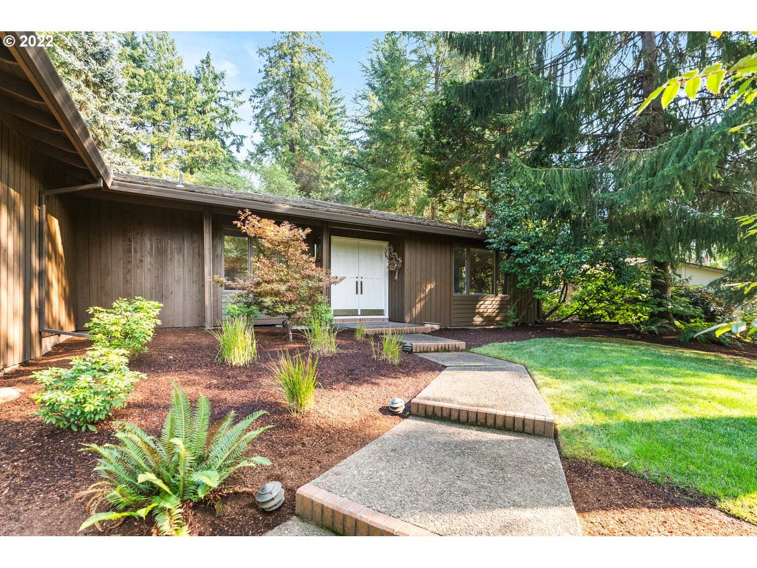 Lake Oswego, OR 97035,Address not disclosed