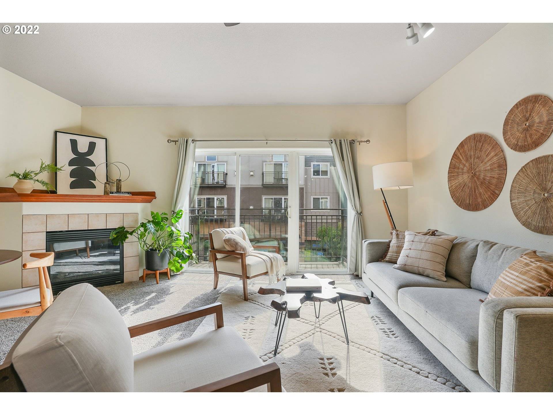 Portland, OR 97229,15325 NW CENTRAL DR #206