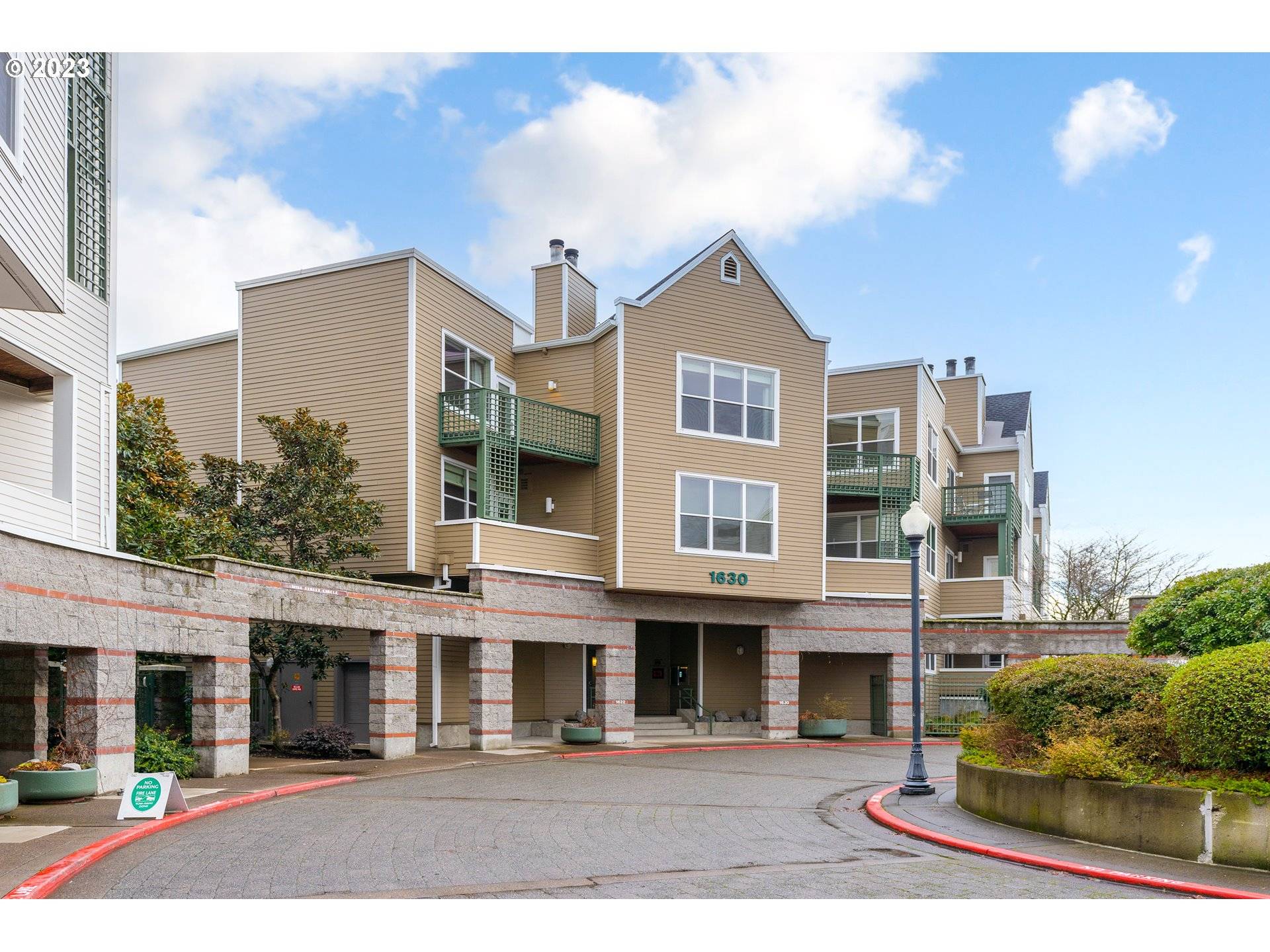 Portland, OR 97201,1630 S HARBOR WAY #401