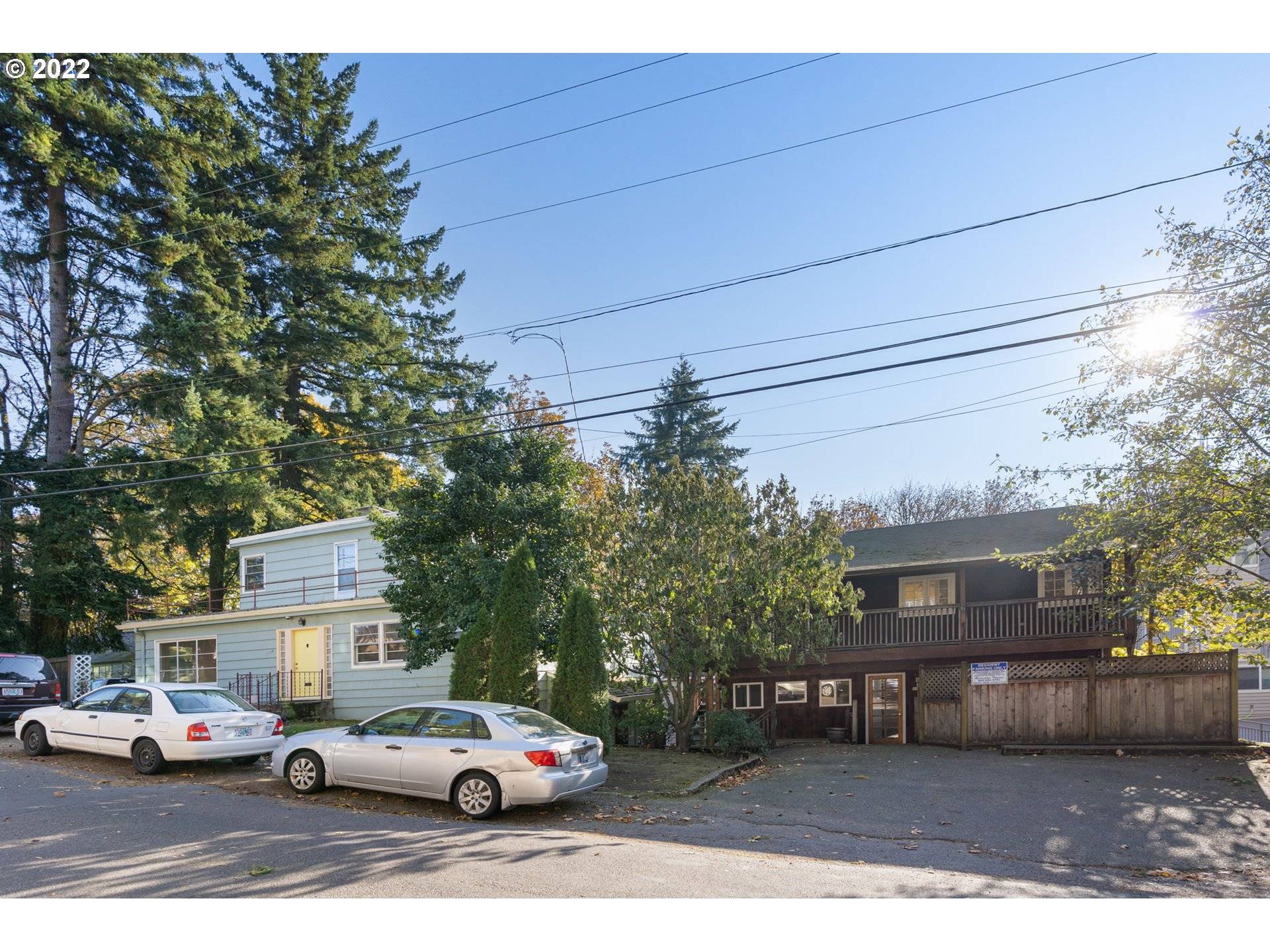 Portland, OR 97239,1104 SW GAINES ST