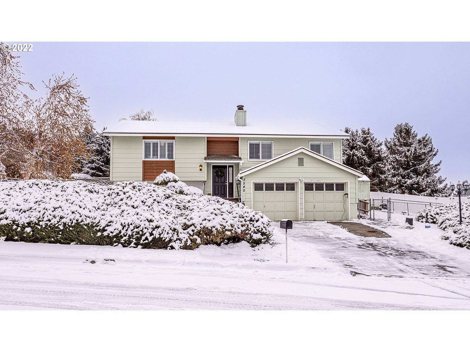 The Dalles, OR 97058,3540 ROYAL CREST DR