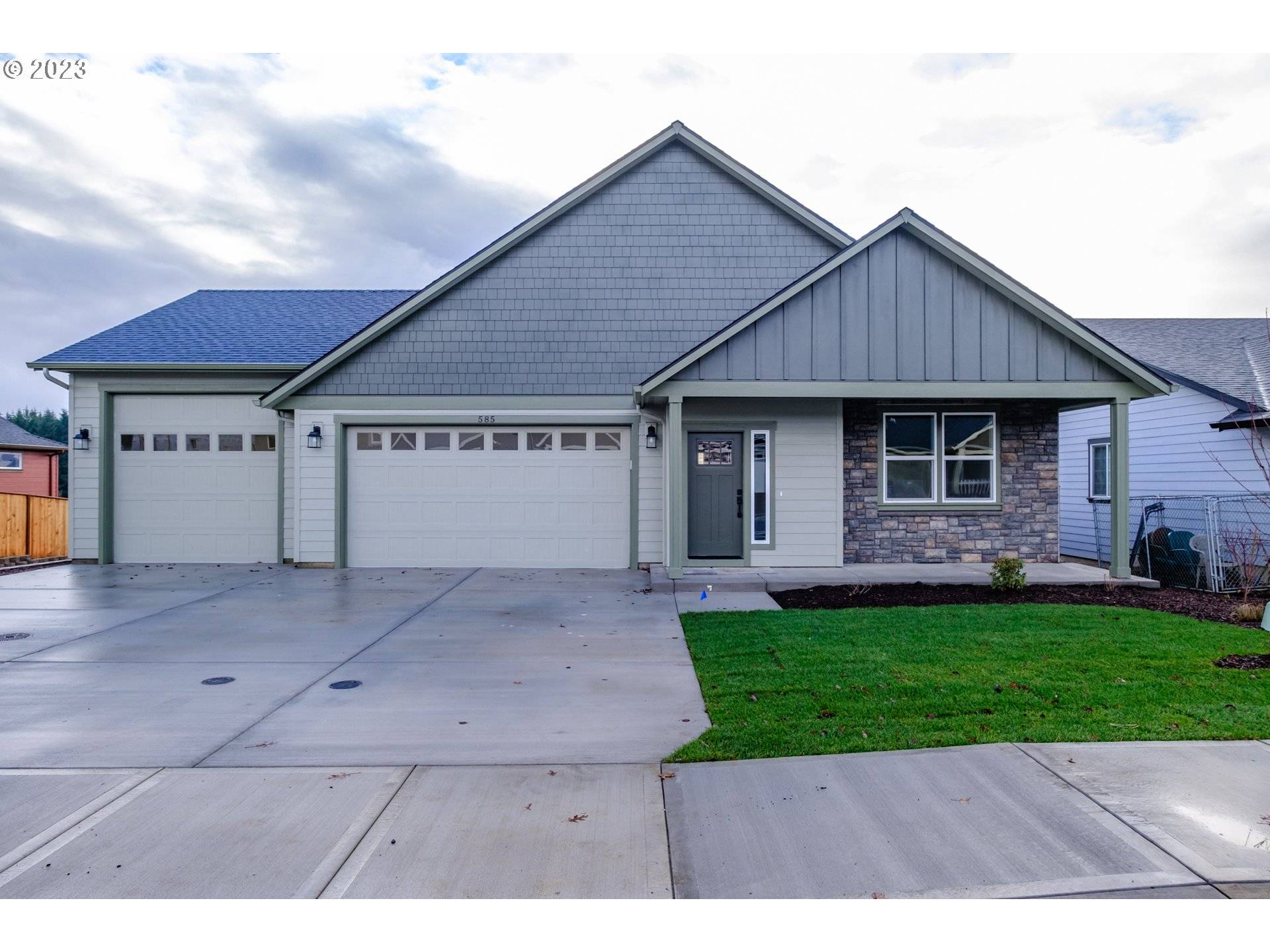 Dallas, OR 97338,585 NE EVERGREEN AVE