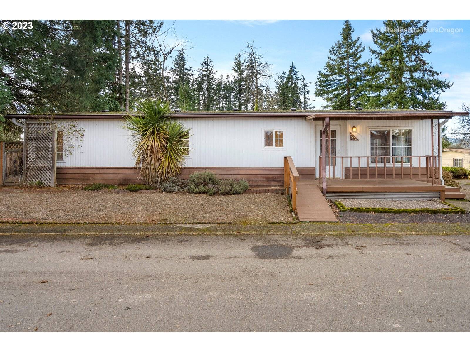 Aurora, OR 97002,23880 MEADOW DR NE