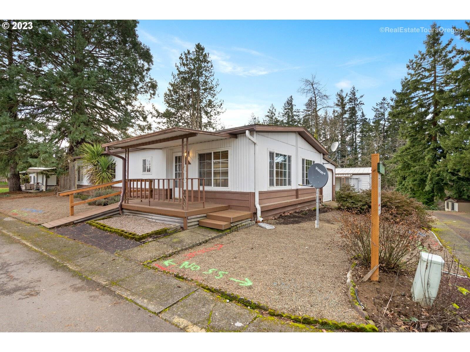 Aurora, OR 97002,23880 MEADOW DR NE