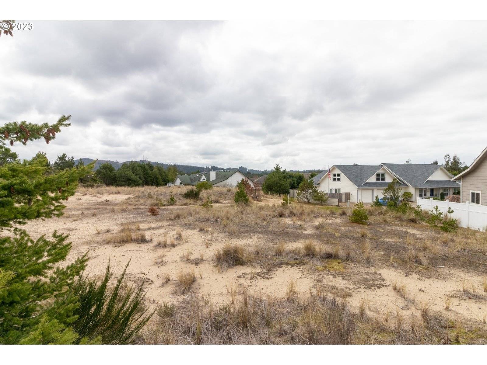 Florence, OR 97439,WILLOW CREST CT #00142