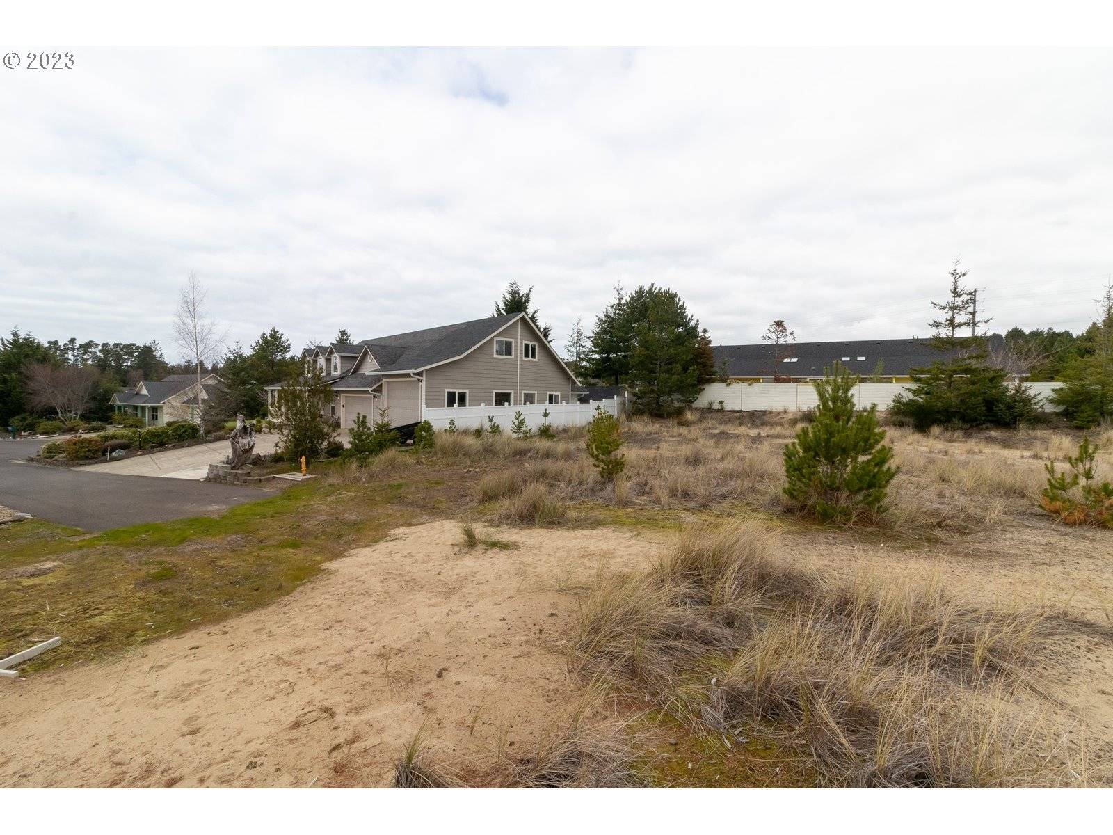 Florence, OR 97439,WILLOW CREST CT #00142