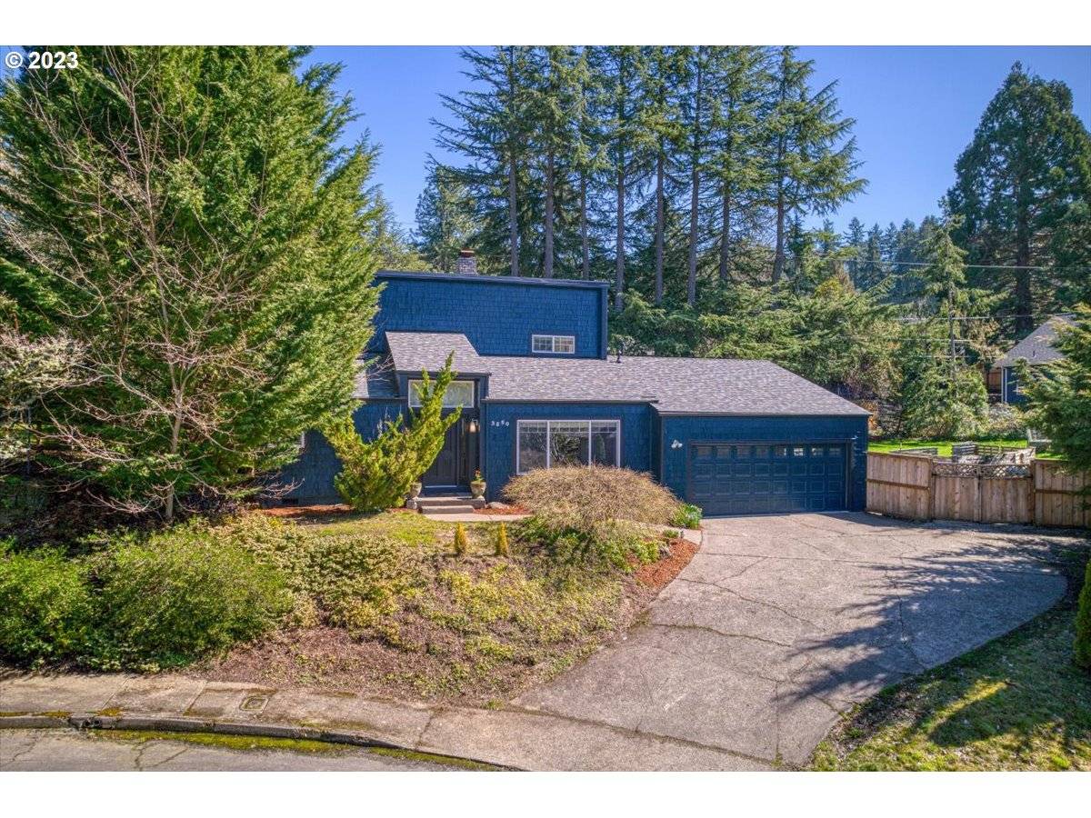 Salem, OR 97302,3550 16TH CT