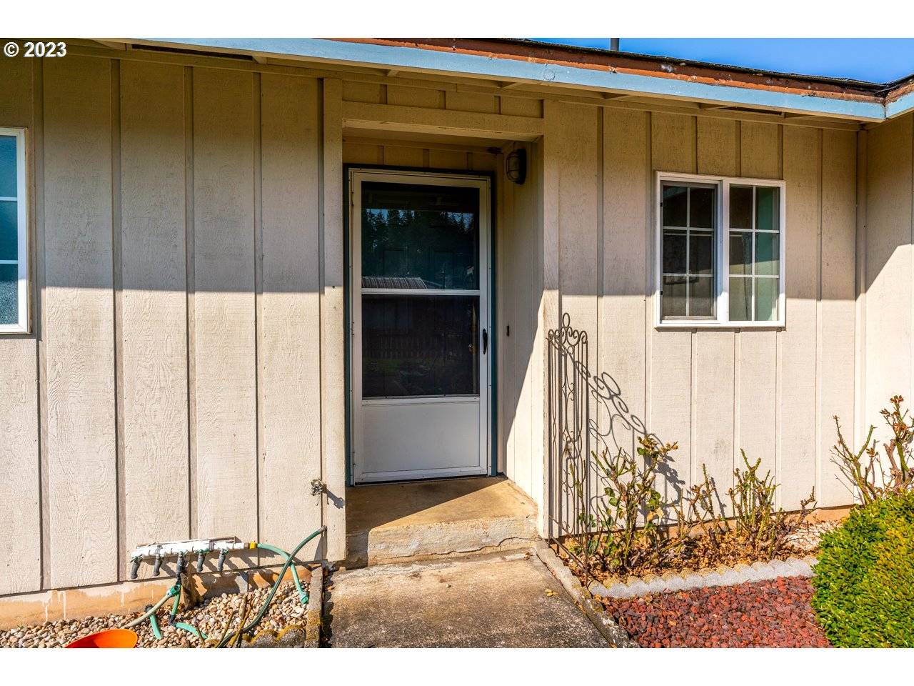 905 ASH ST, Brownsville, OR 97327