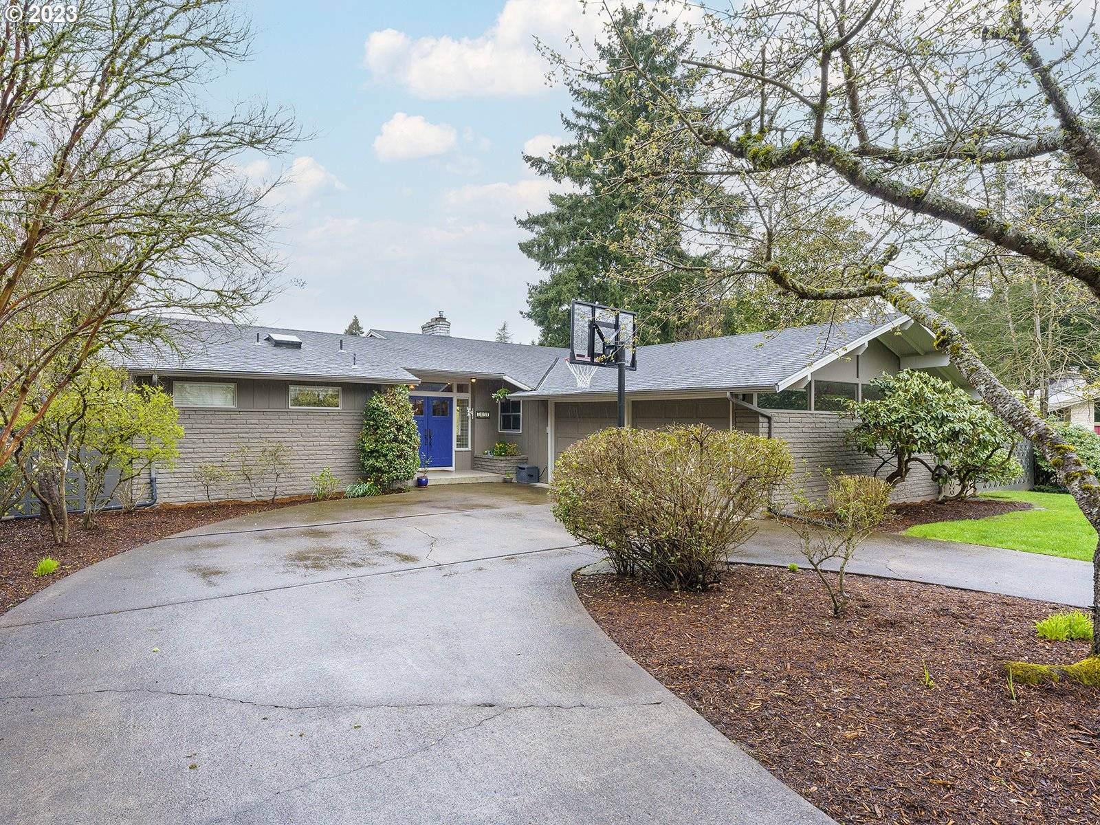 Portland, OR 97225,6851 SW RALEIGHWOOD WAY