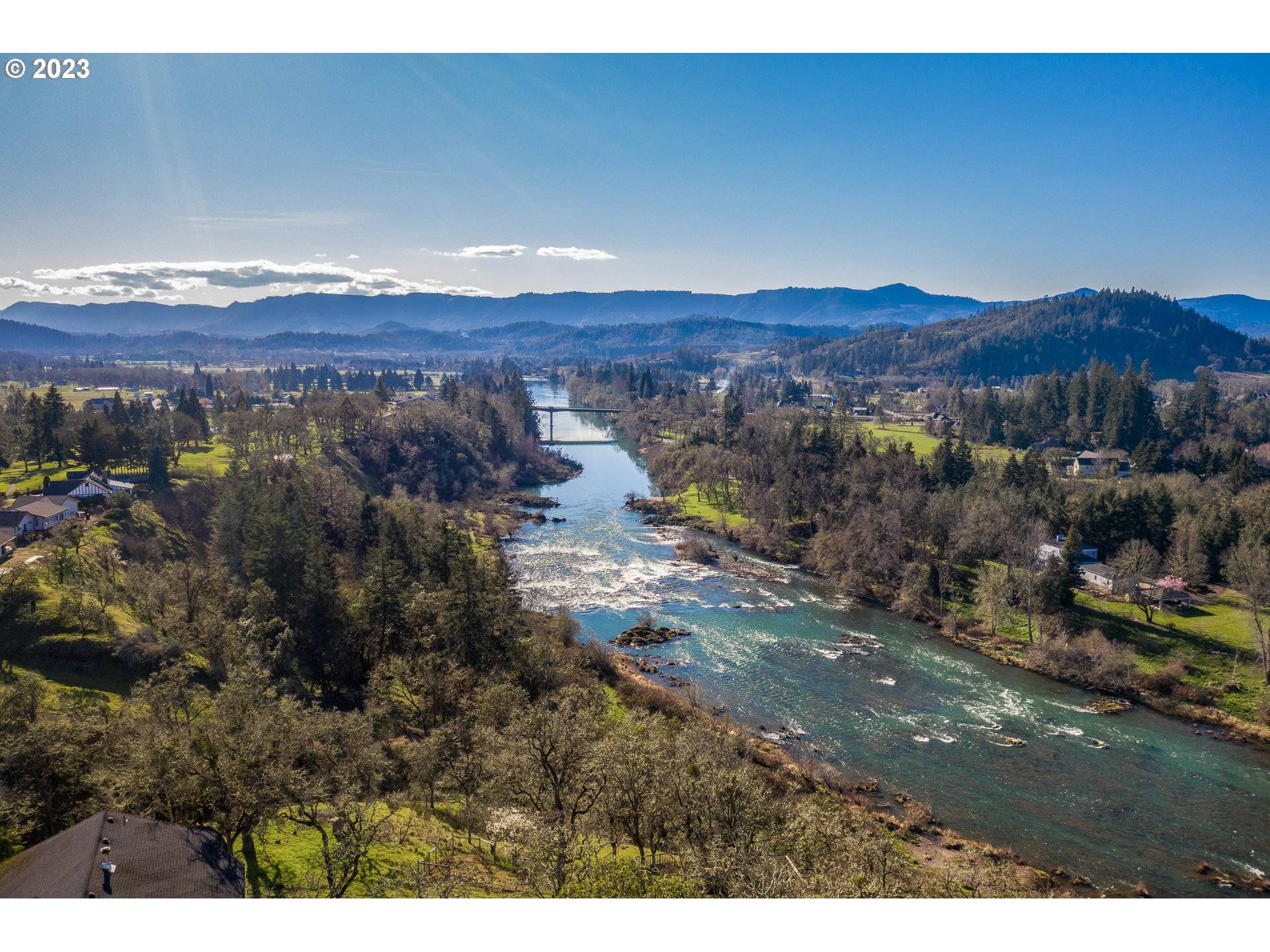 Roseburg, OR 97471,146 RIVER CLUB DR