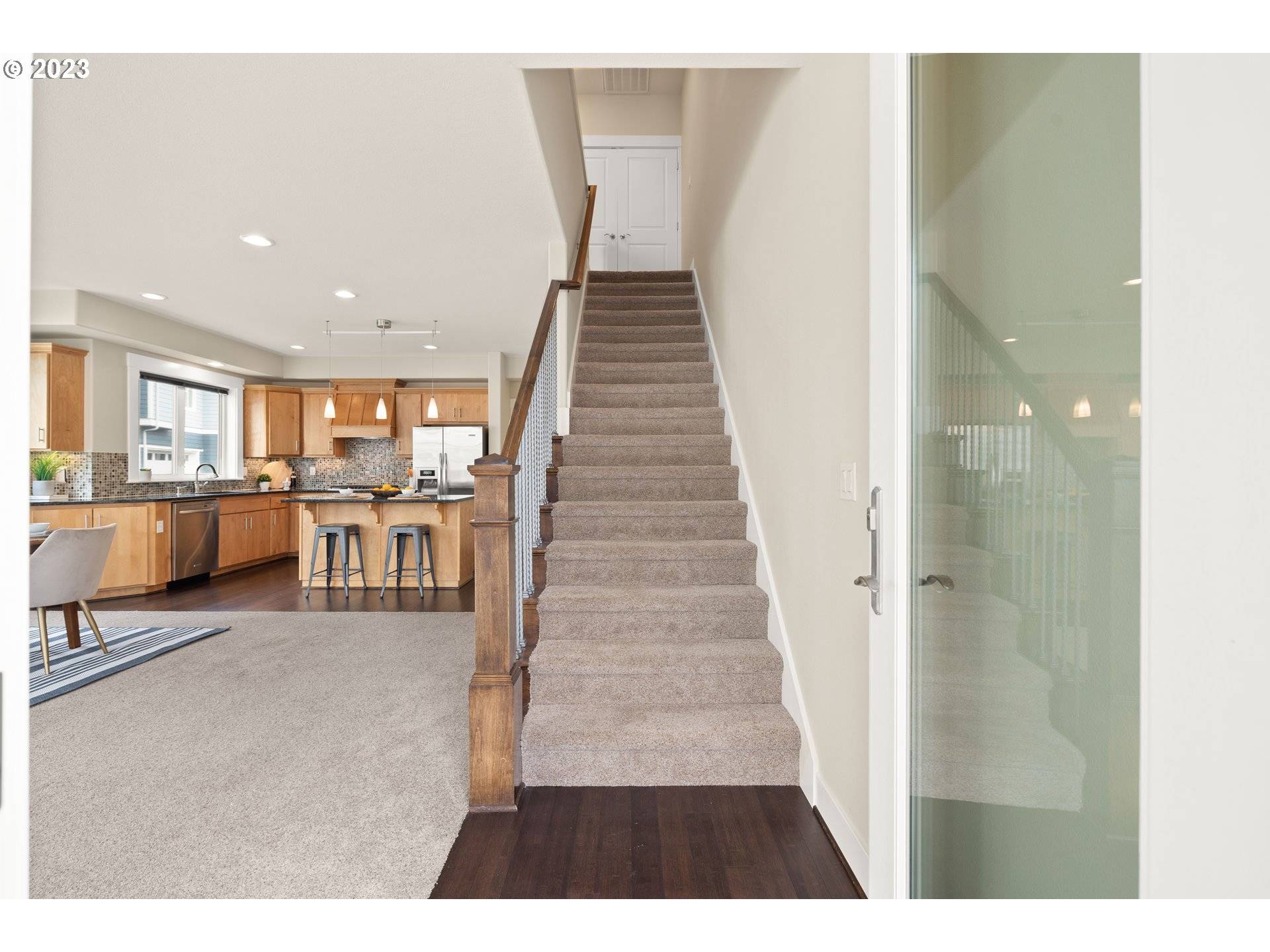 Astoria, OR 97103,228 29TH ST