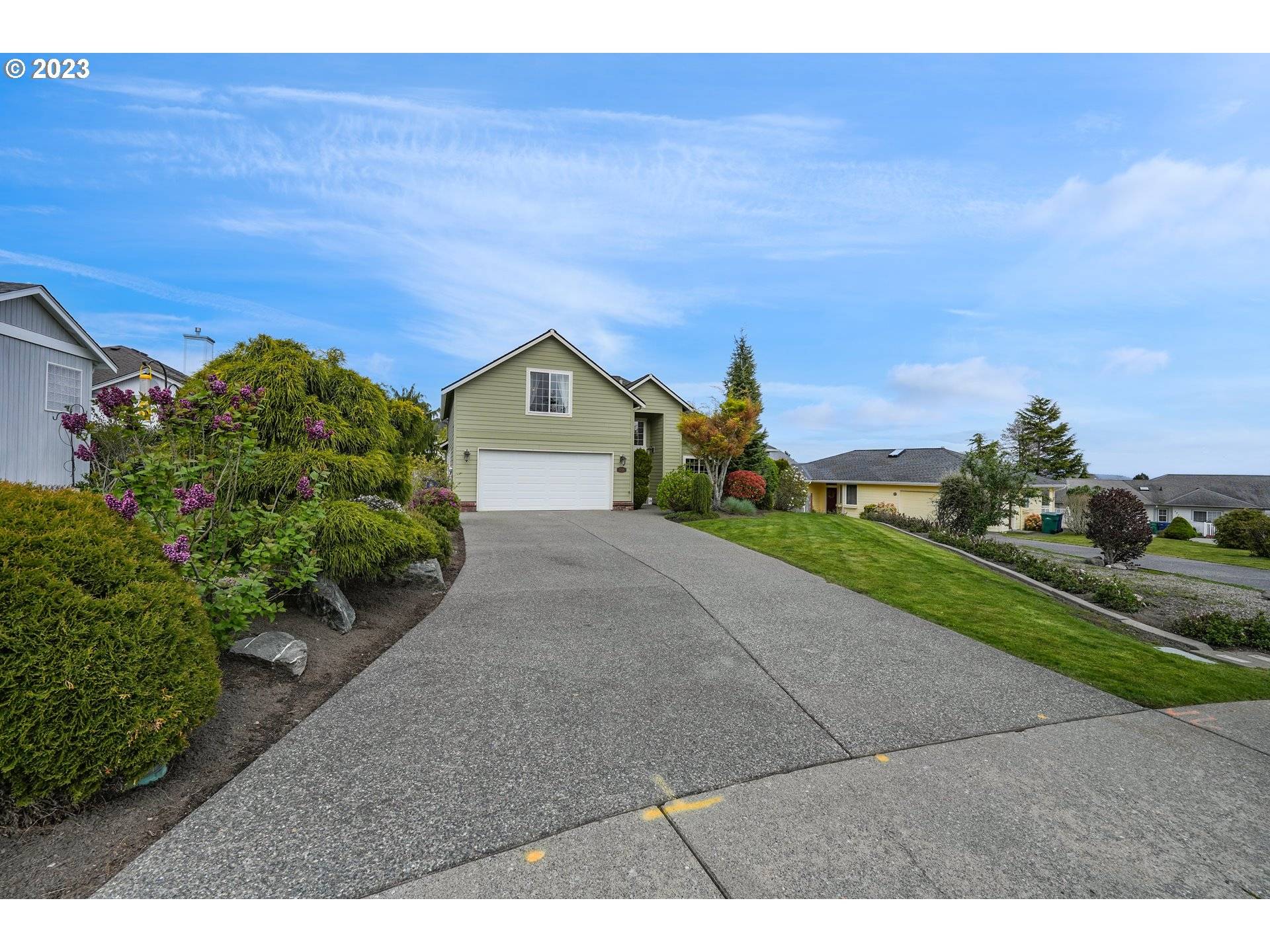 Anacortes, WA 98221,1718 Bakerview CT