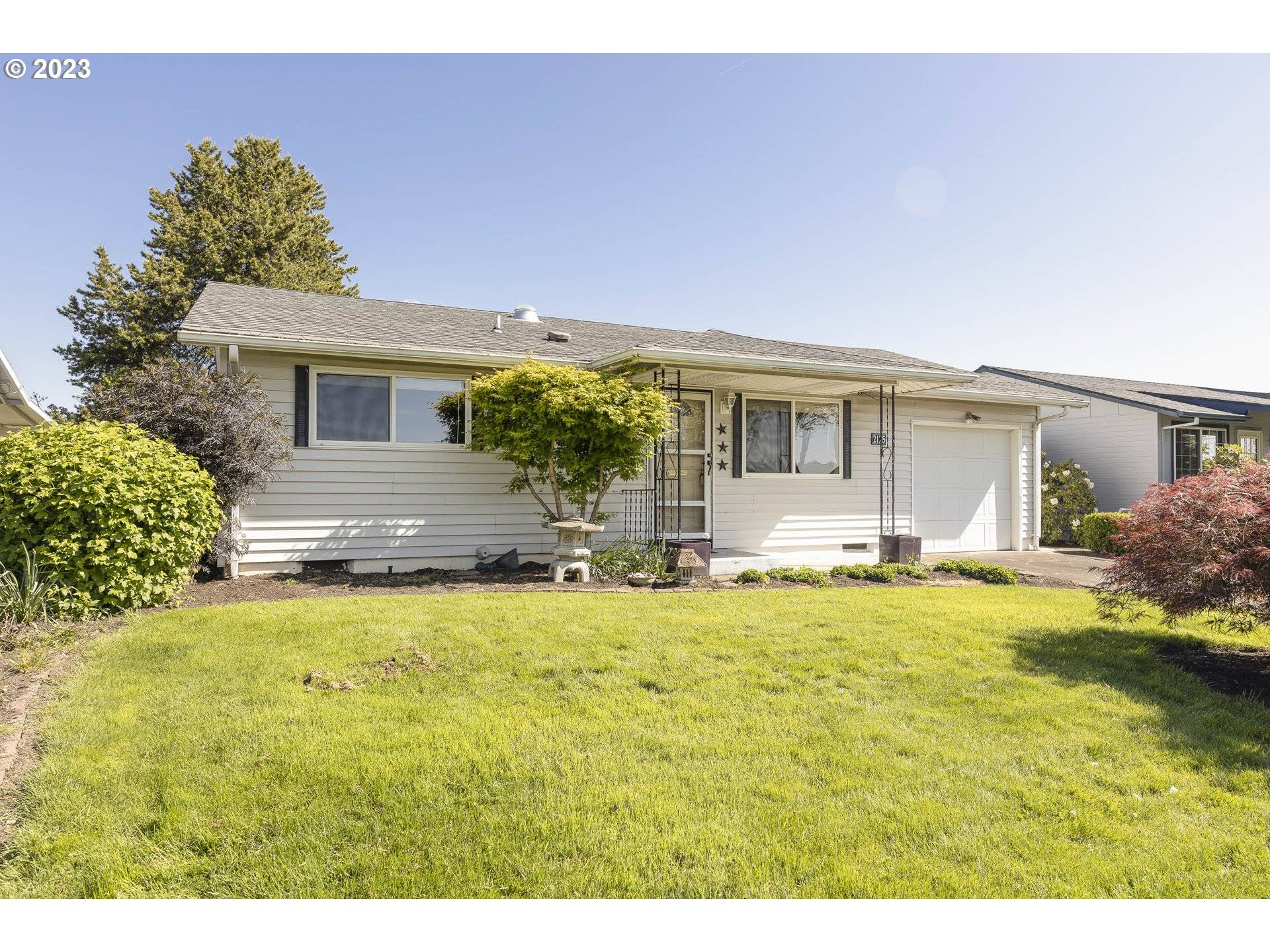 Woodburn, OR 97071,2125 COUNTRY CLUB CT