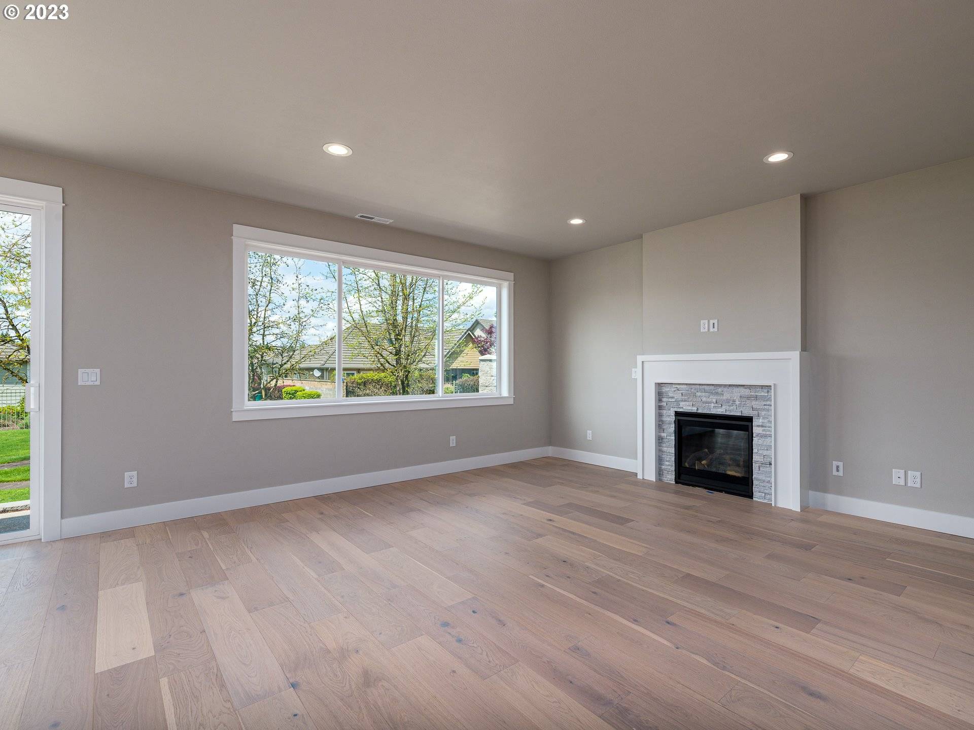 Creswell, OR 97426,313 SUNDAY DR