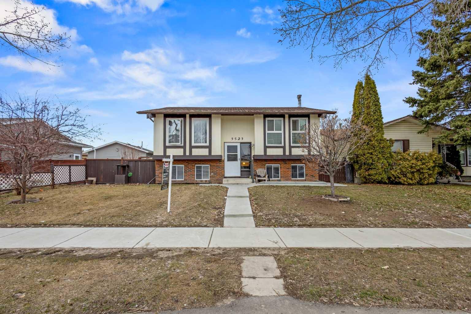 Calgary, AB T1Y 3L2,3523 60 ST NE