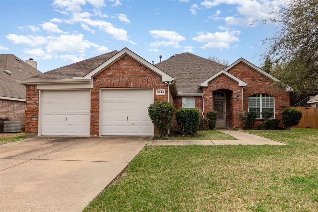 Rowlett, TX 75089,5414 Nueces Bay Drive