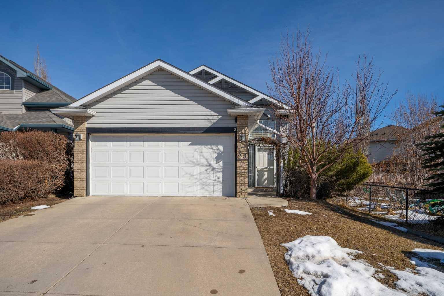 Calgary, AB T3G 4N5,38 Arbour Butte CRES NW