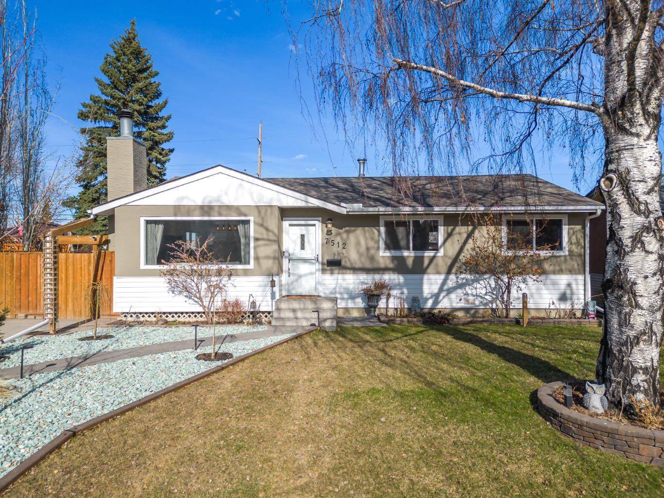 Calgary, AB T2H 0X1,7512 Fleetwood DR SE