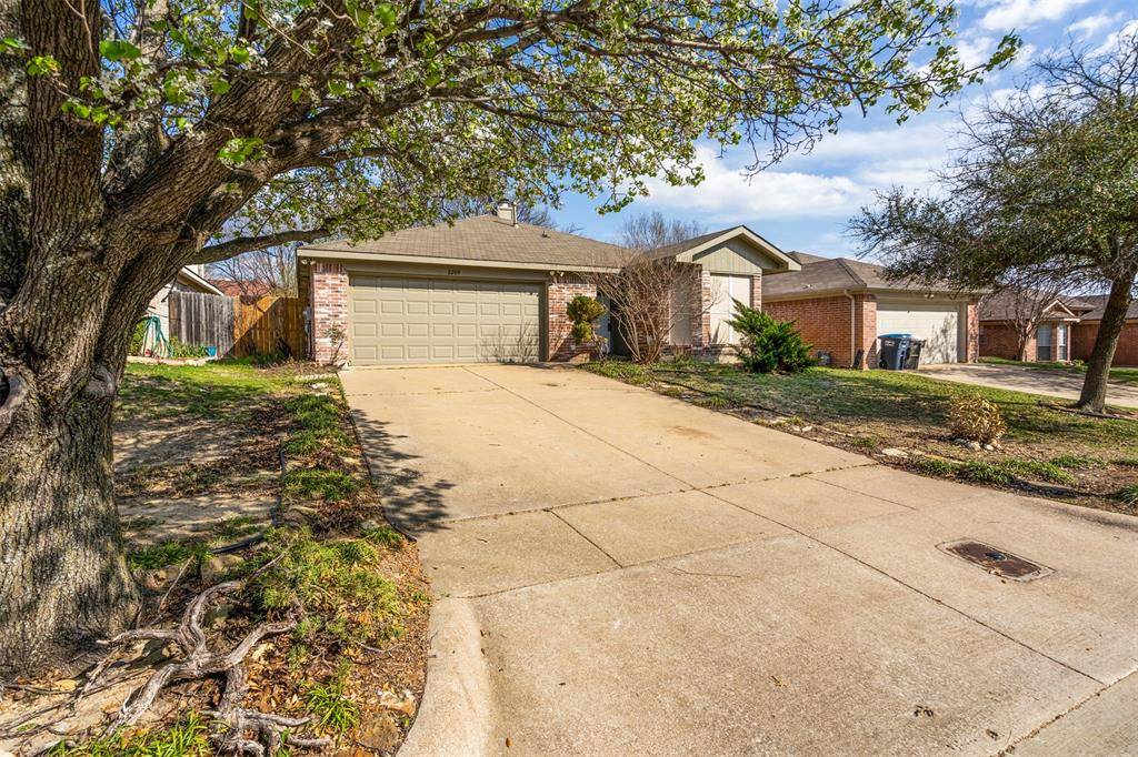 Fort Worth, TX 76108,2209 Whispering Wind Street