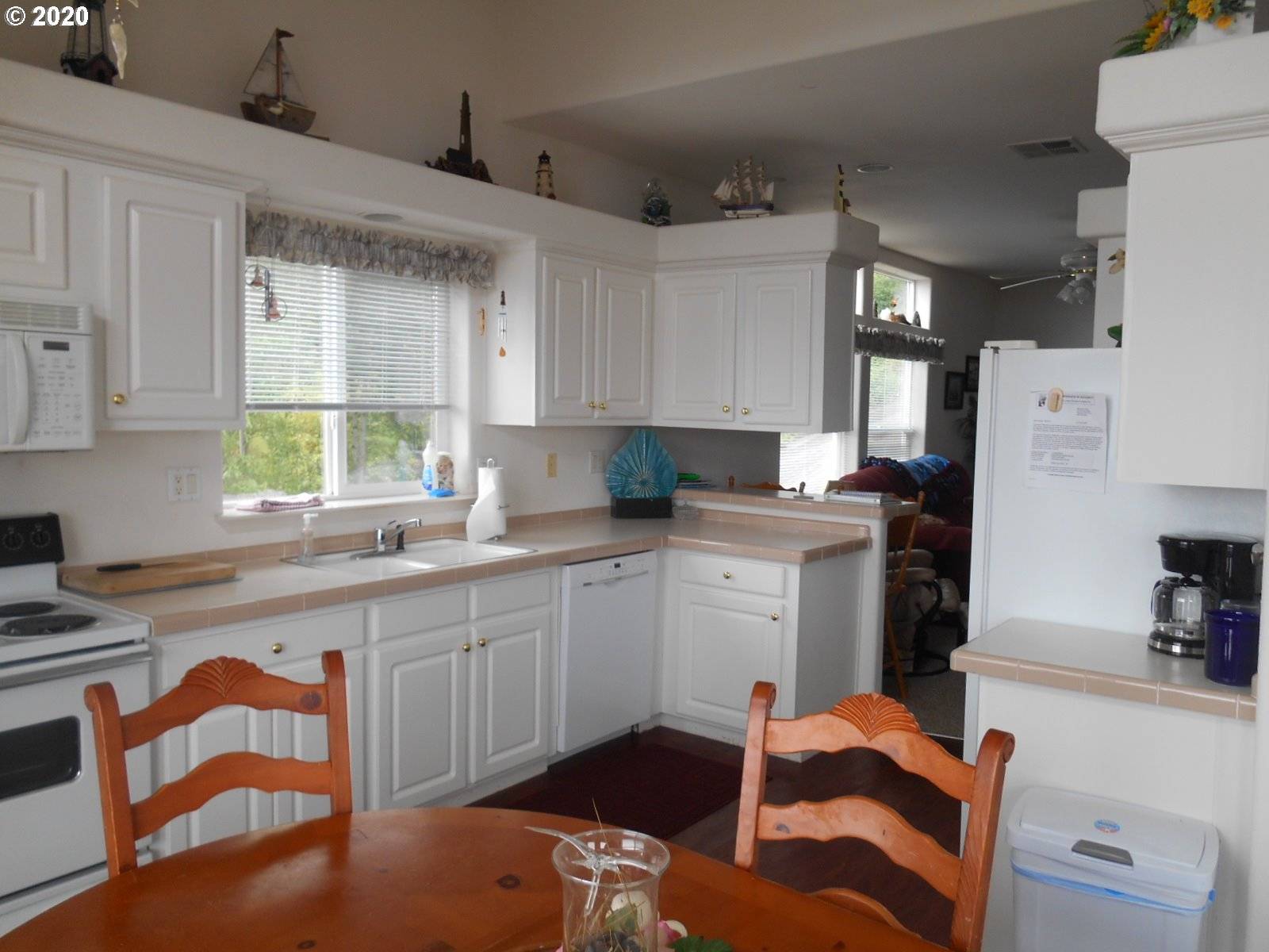 Garibaldi, OR 97118,8905 GRANT ST