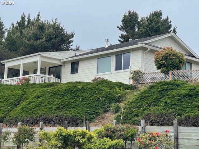 Newport, OR 97365,915 NE 7TH DR