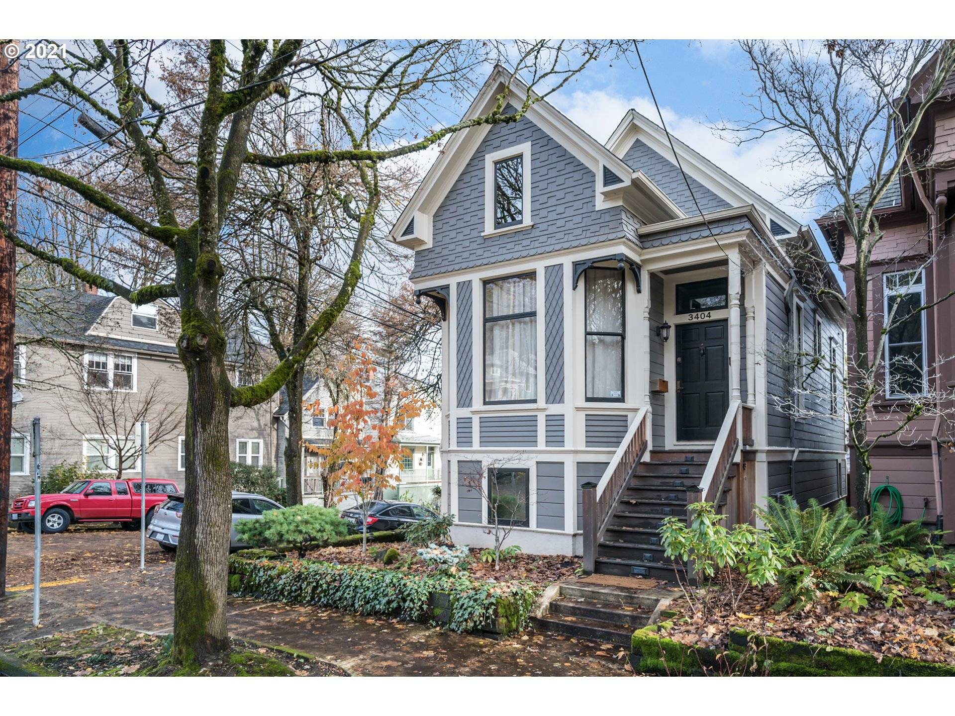 Portland, OR 97239,3404 S WATER AVE