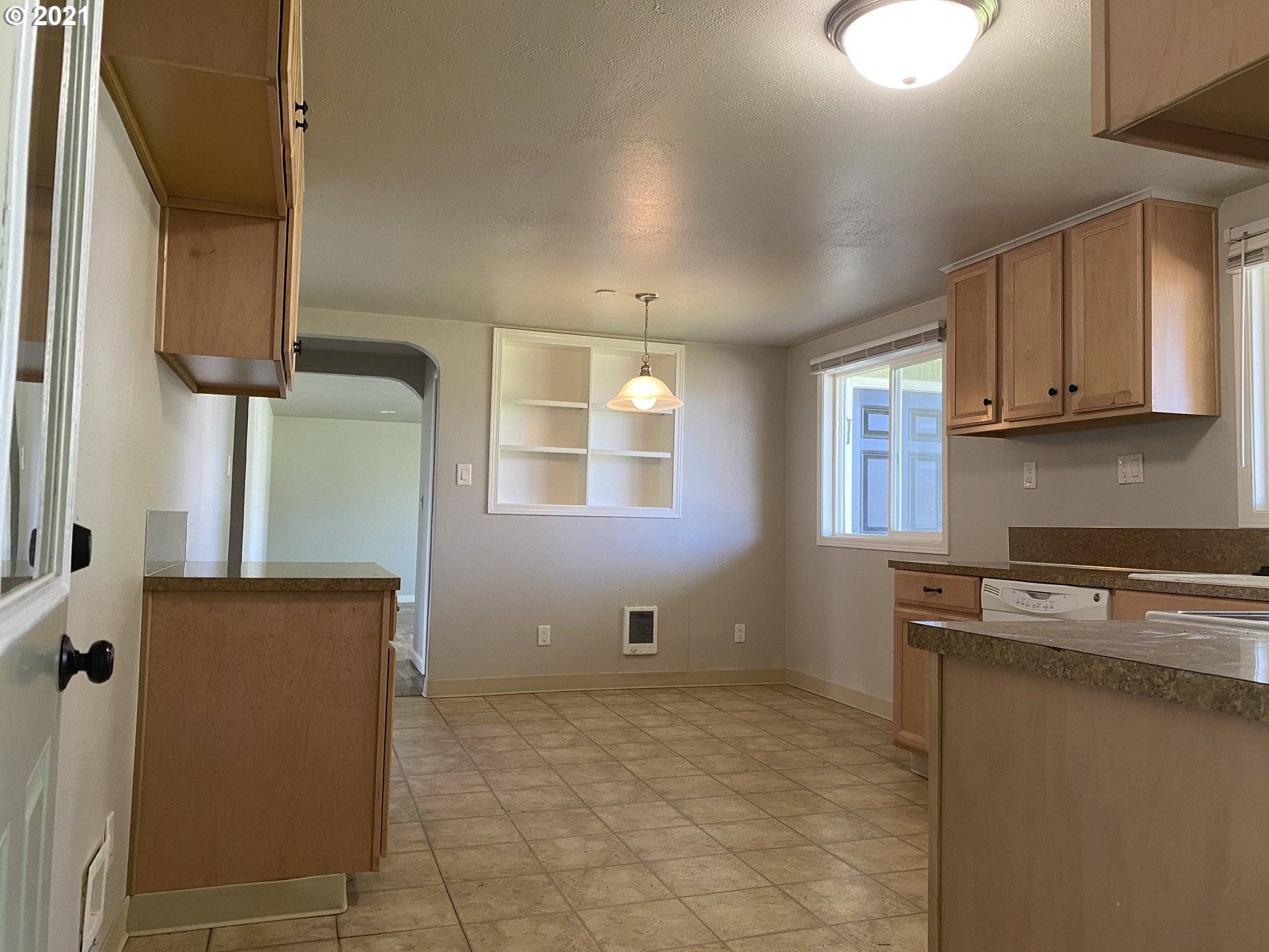 Springfield, OR 97478,504 38TH ST
