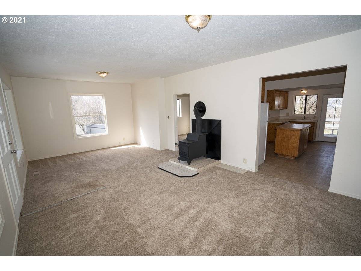 Corbett, OR 97019,37645 NE GRANGE HALL RD